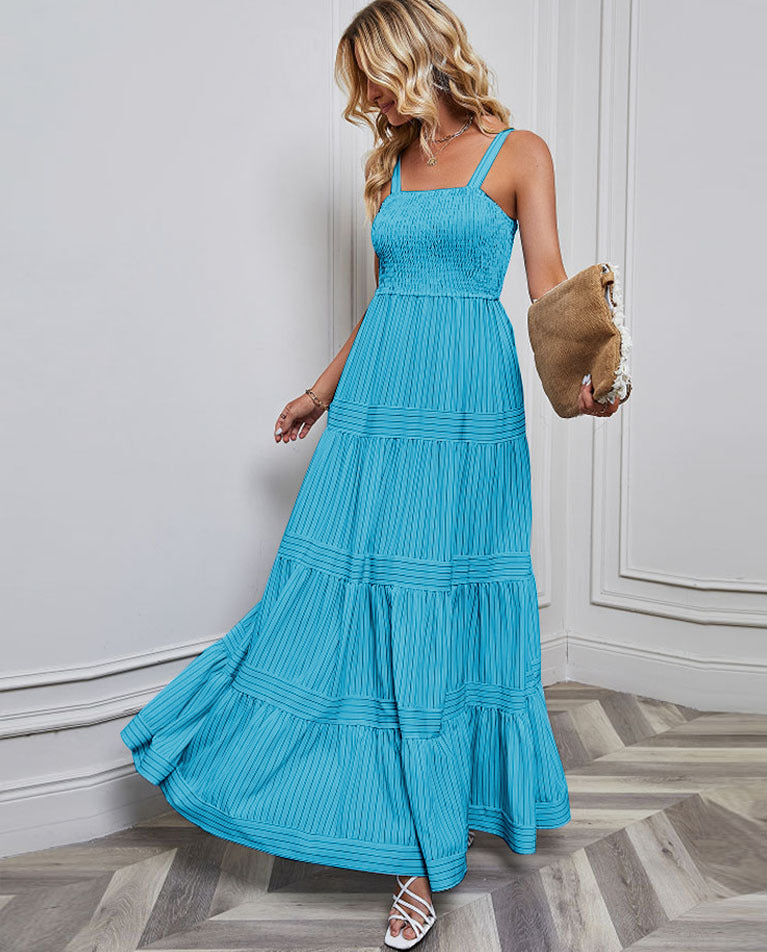 Women's Striped Vacation Dress with Sleeveless Design