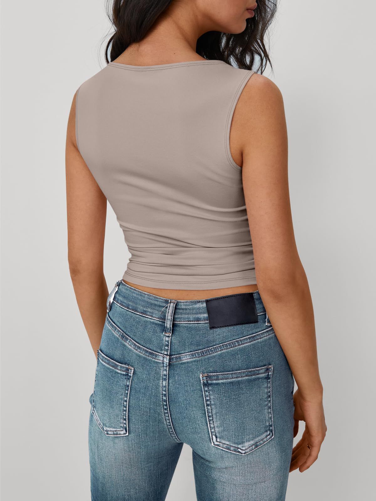Sleeveless Crop Top – Sexy Fitted Tank for Women