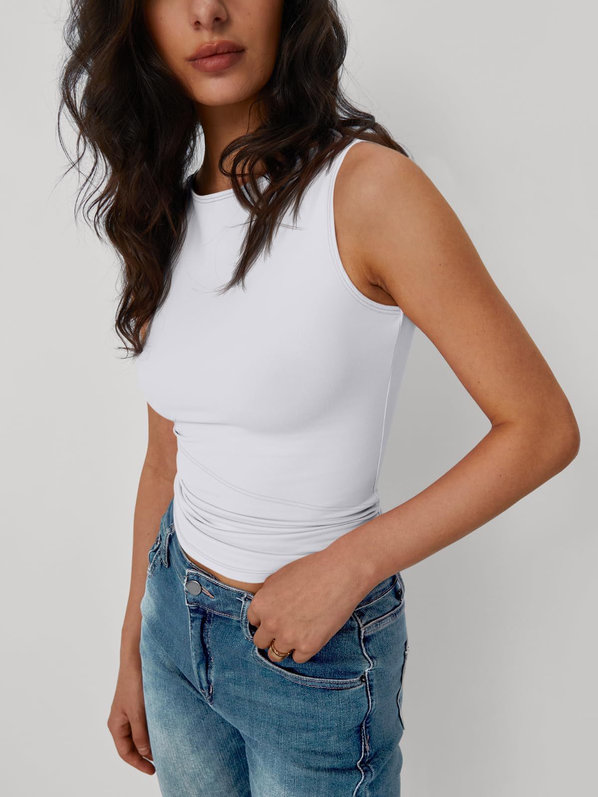 Sleeveless Crop Top – Sexy Fitted Tank for Women