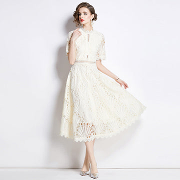 Elegant Vintage Lace Maxi Dress