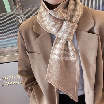 Stylish Knit Scarf With Floral Print
