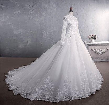 Elegant Long Sleeves Plus Sizes Muslim Brush Train Lace Wedding Dresses