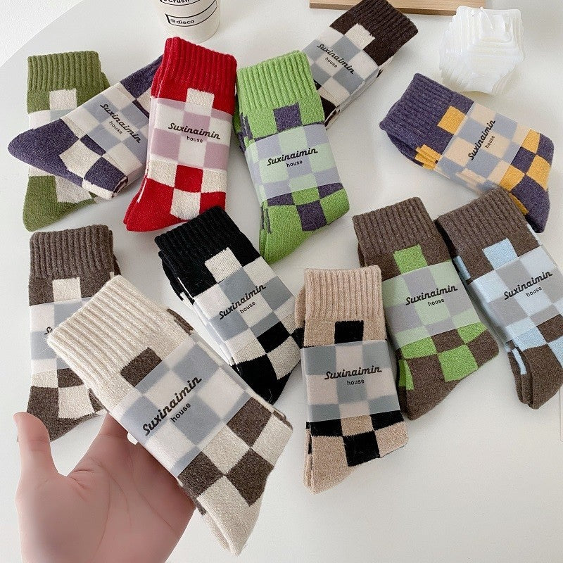 Women's Checkerboard Mid Calf Socks