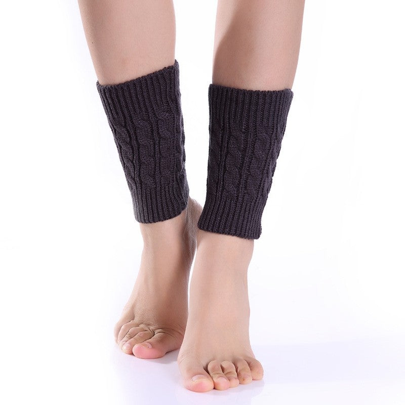 Knitted Short Socks With 8-Character Twisted Pattern