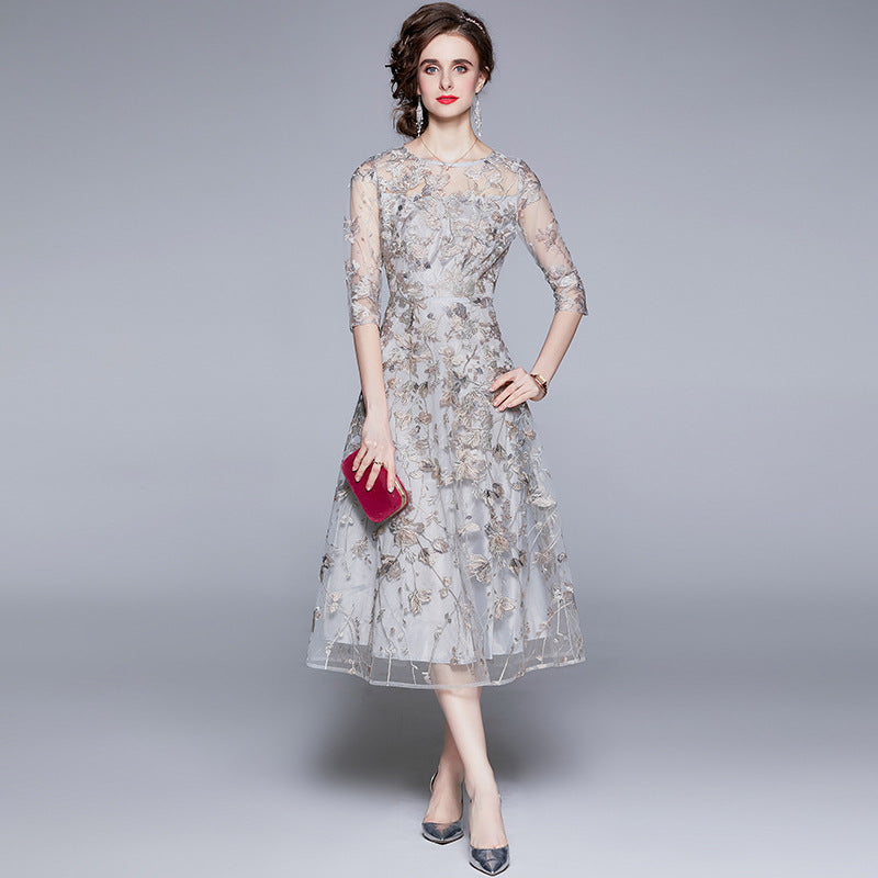 Elegant Embroidered Mesh Evening Dress – Round Neck, 3/4 Sleeve Long Gown