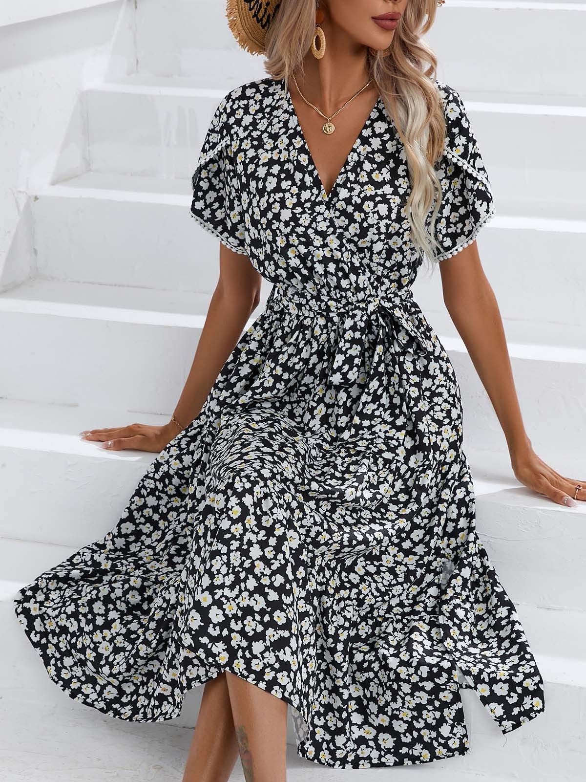Women's Summer Floral V-Neck Split Hem Top