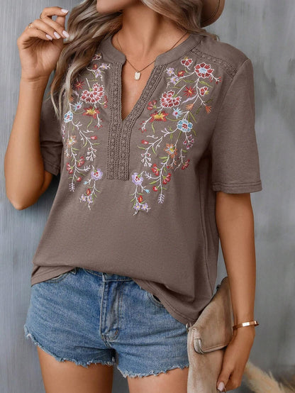 Summer Fashion Embroidered Lace Trim Top – Elegant Floral Detailing