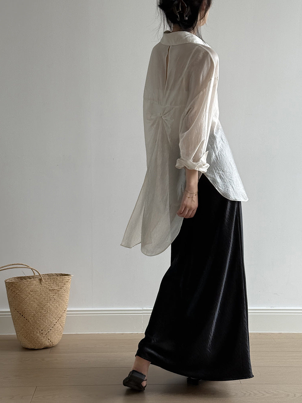 Women's Backless Knotted Shirt – Summer Loose Fit Long Sleeve Sun Protection Blouse-White-M-Free Shipping Leatheretro