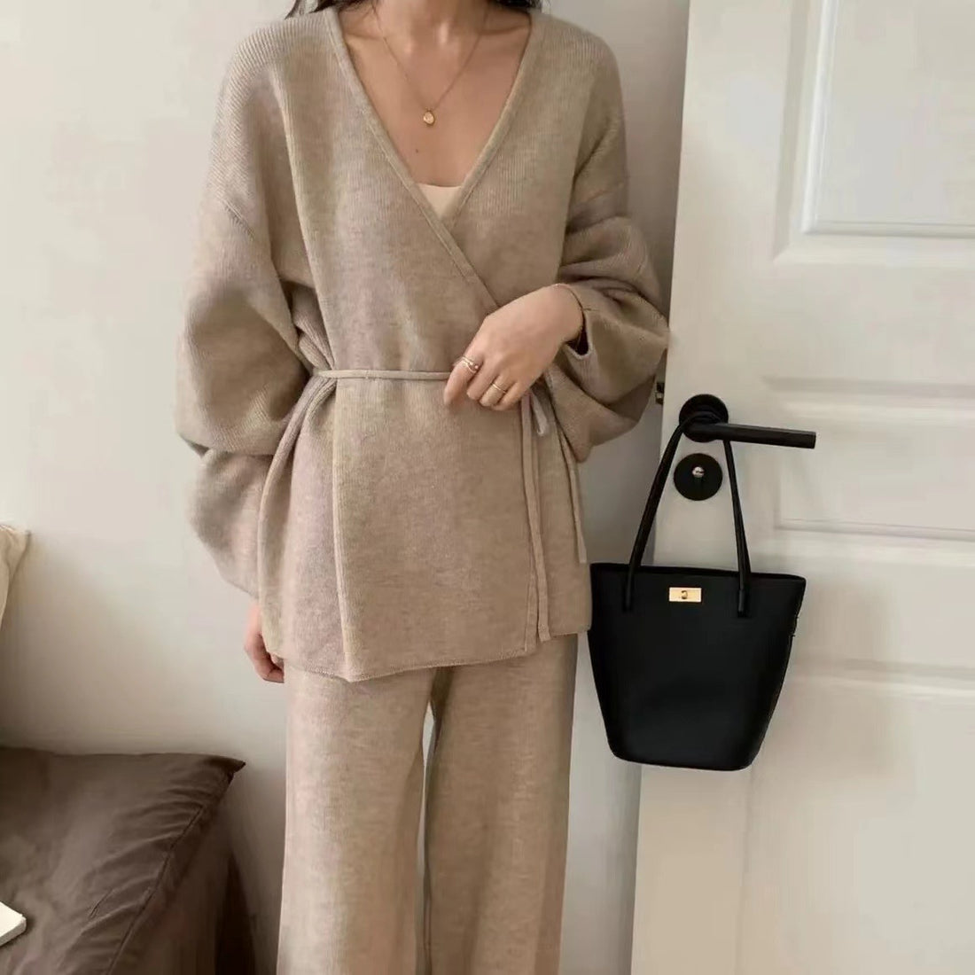 Elegant Fall Two-Piece Set: Knit Sweater & Casual Pants