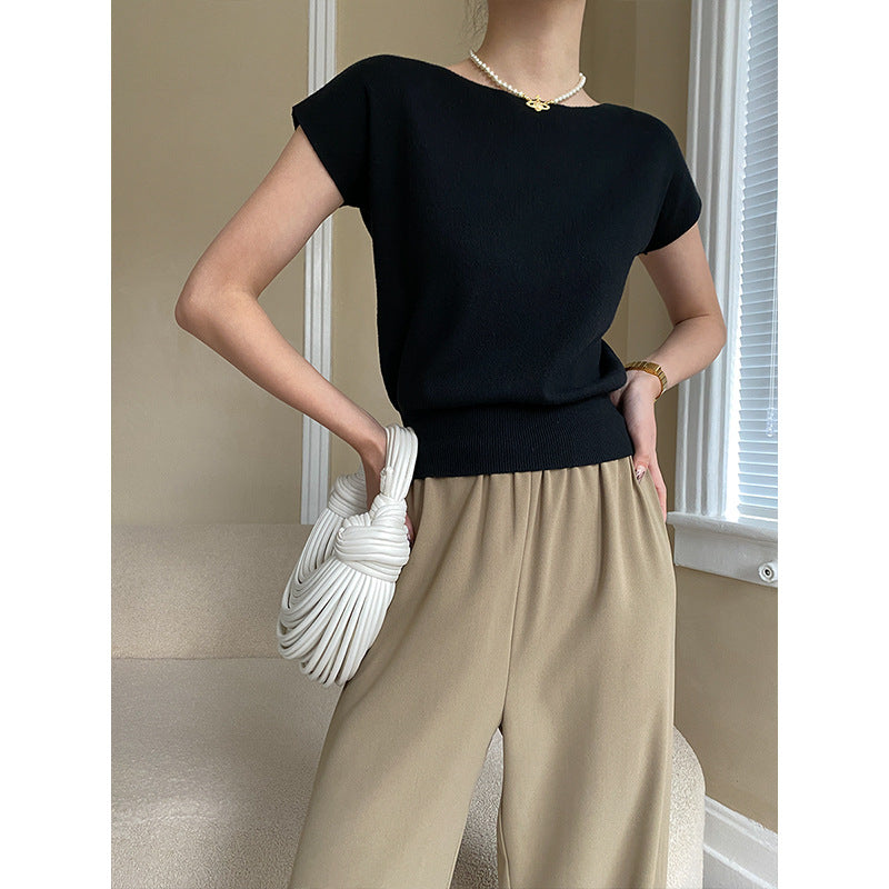 Women's Minimalist Short Sleeve Knit Top