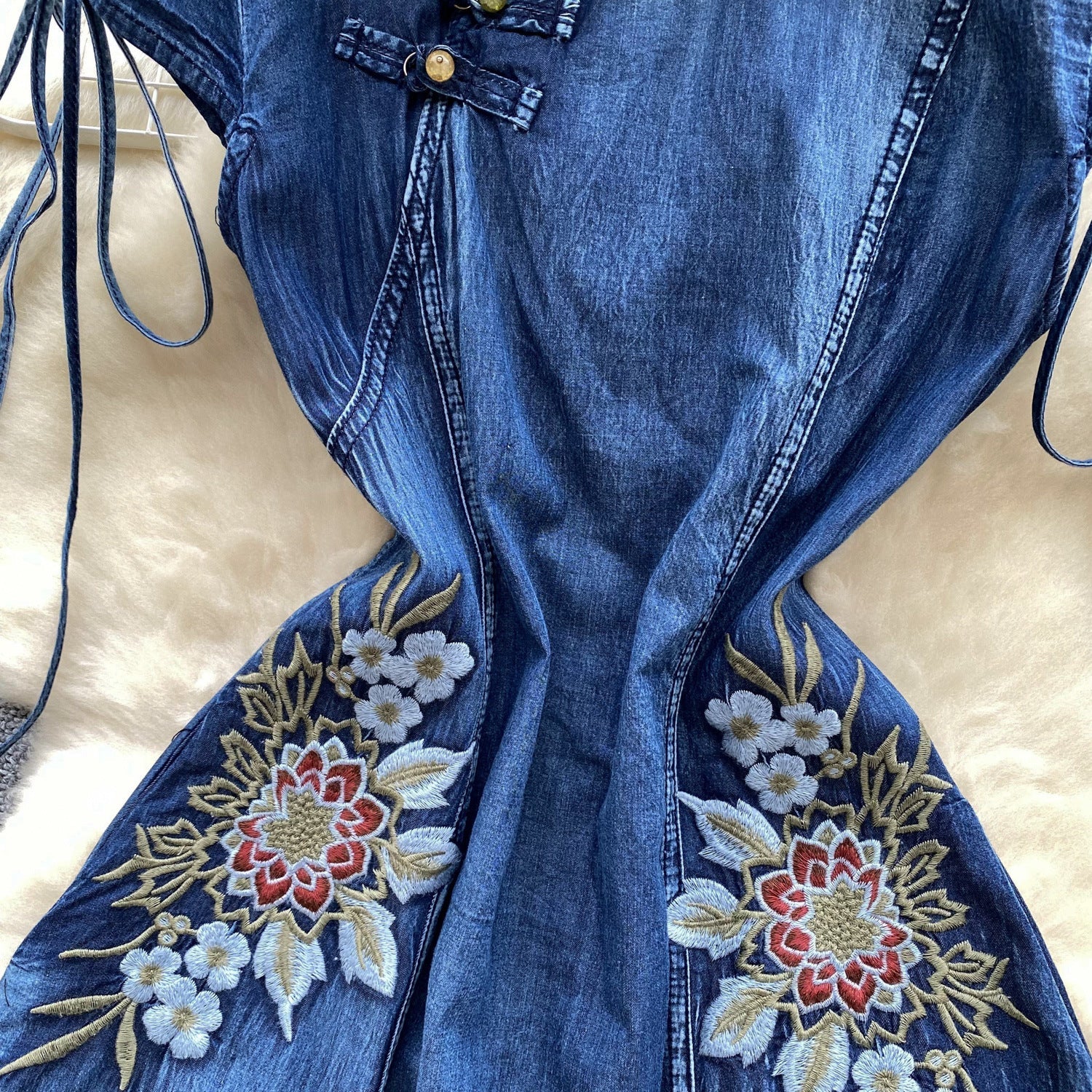 Retro Elegant Embroidery Women's Denim Dress