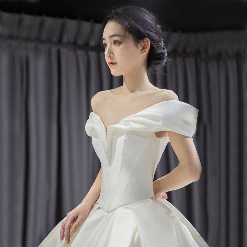Elegant Satin Off The Shoulder Wedding Dresses