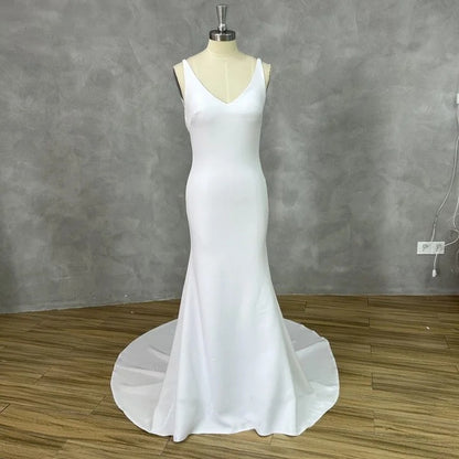 Fashion V Neck Simple Design Brush Train Wedding Dresses