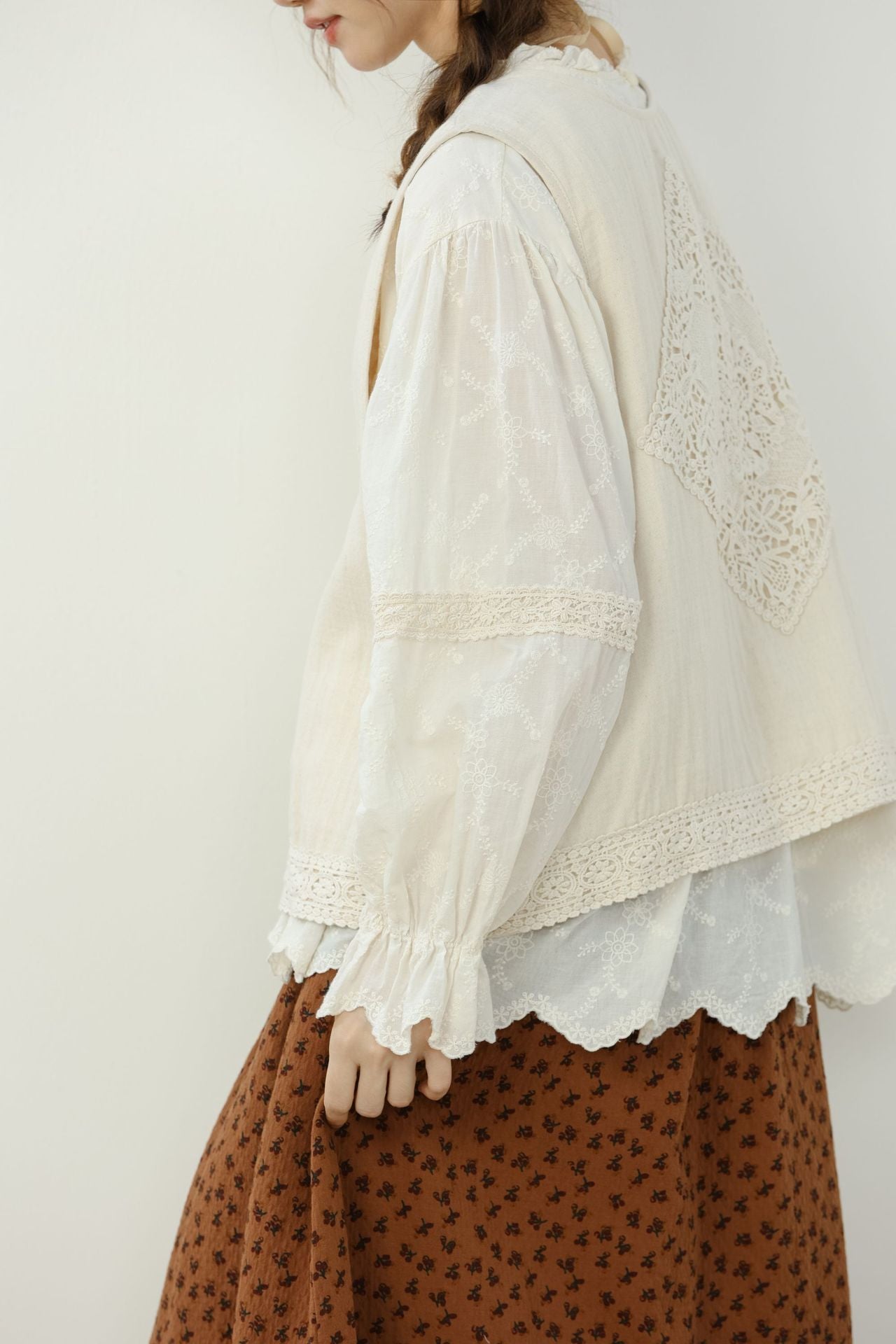 Vintage Embroidery Short Vest