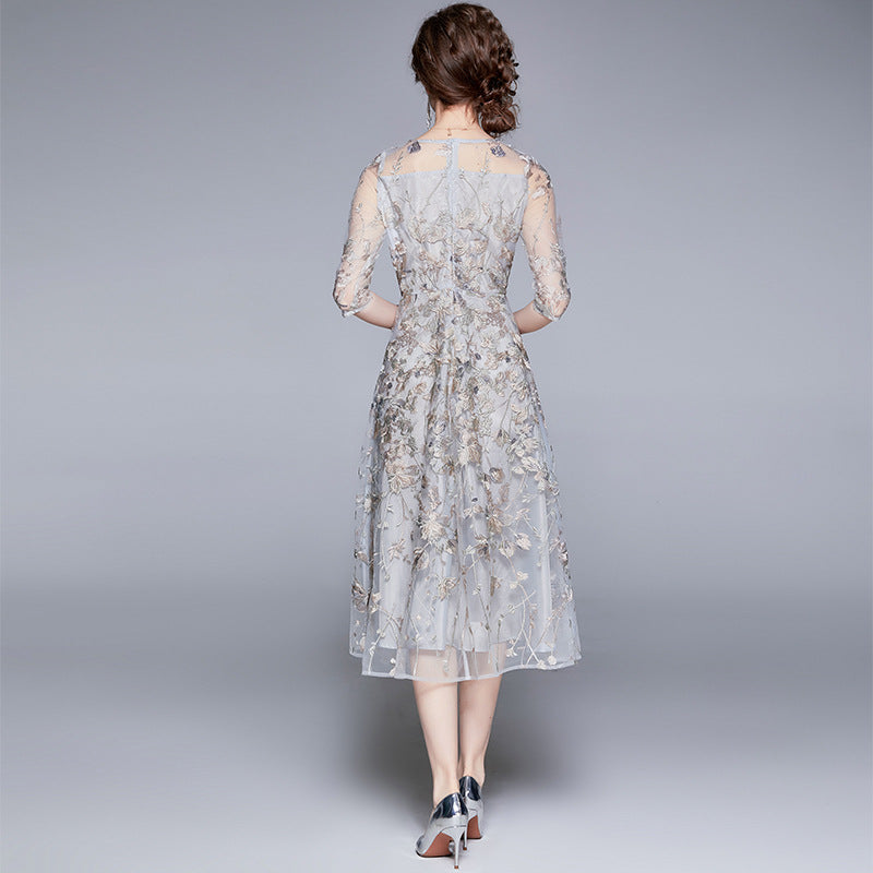 Elegant Embroidered Mesh Evening Dress – Round Neck, 3/4 Sleeve Long Gown