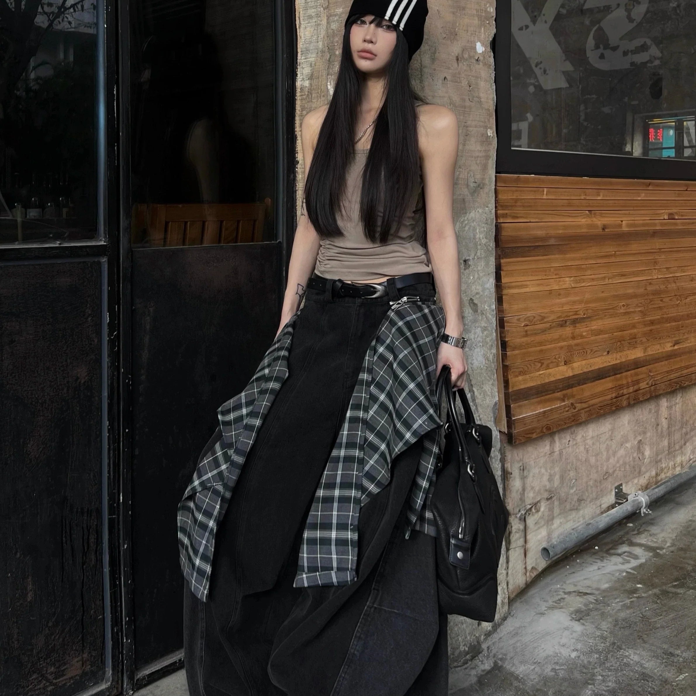 RELABEL Detachable Checkered Flap Distressed Wide-Leg Jeans