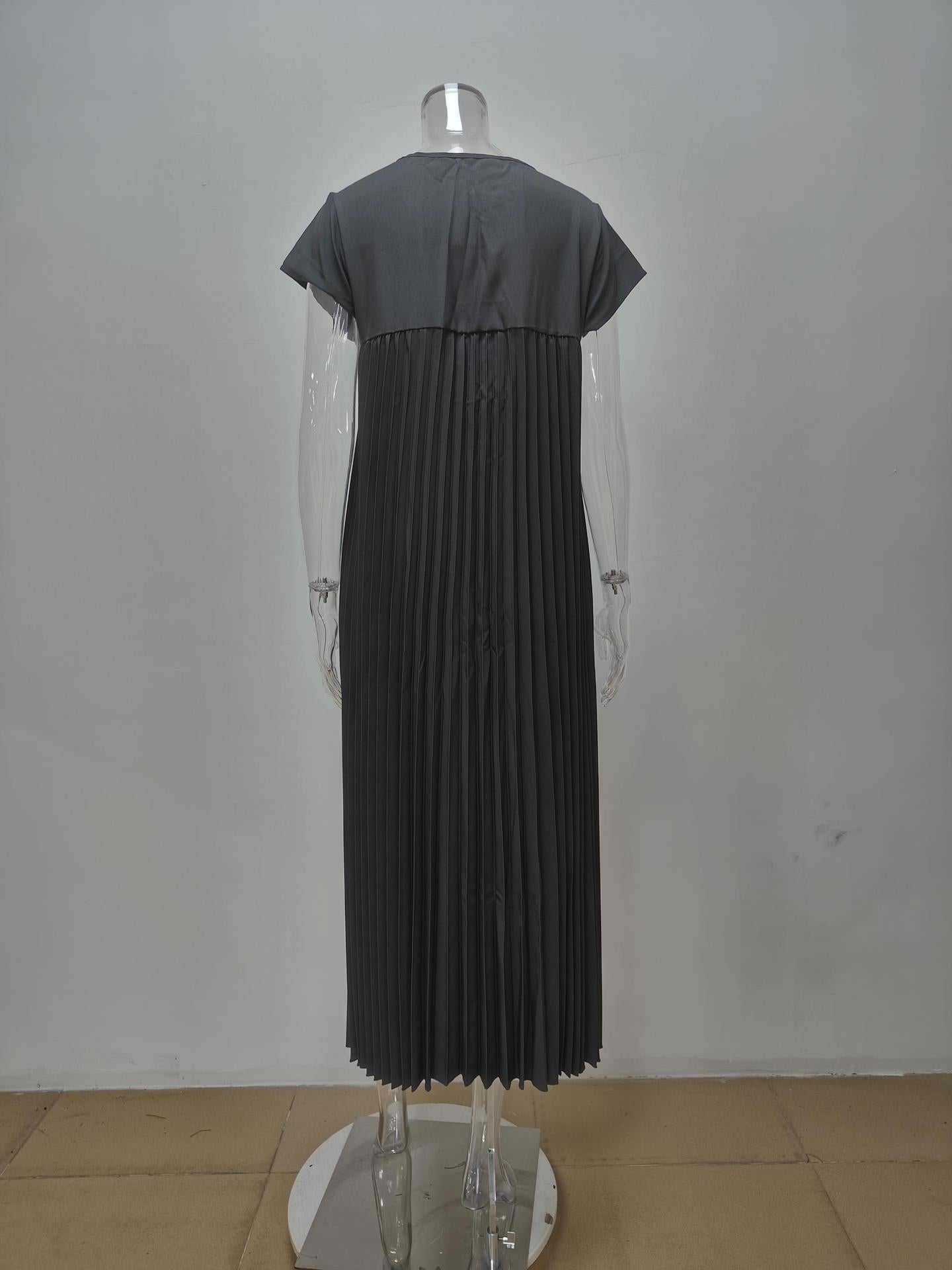 Elegant & Fashionable Round Neck Sleeveless Long Pleated Dress