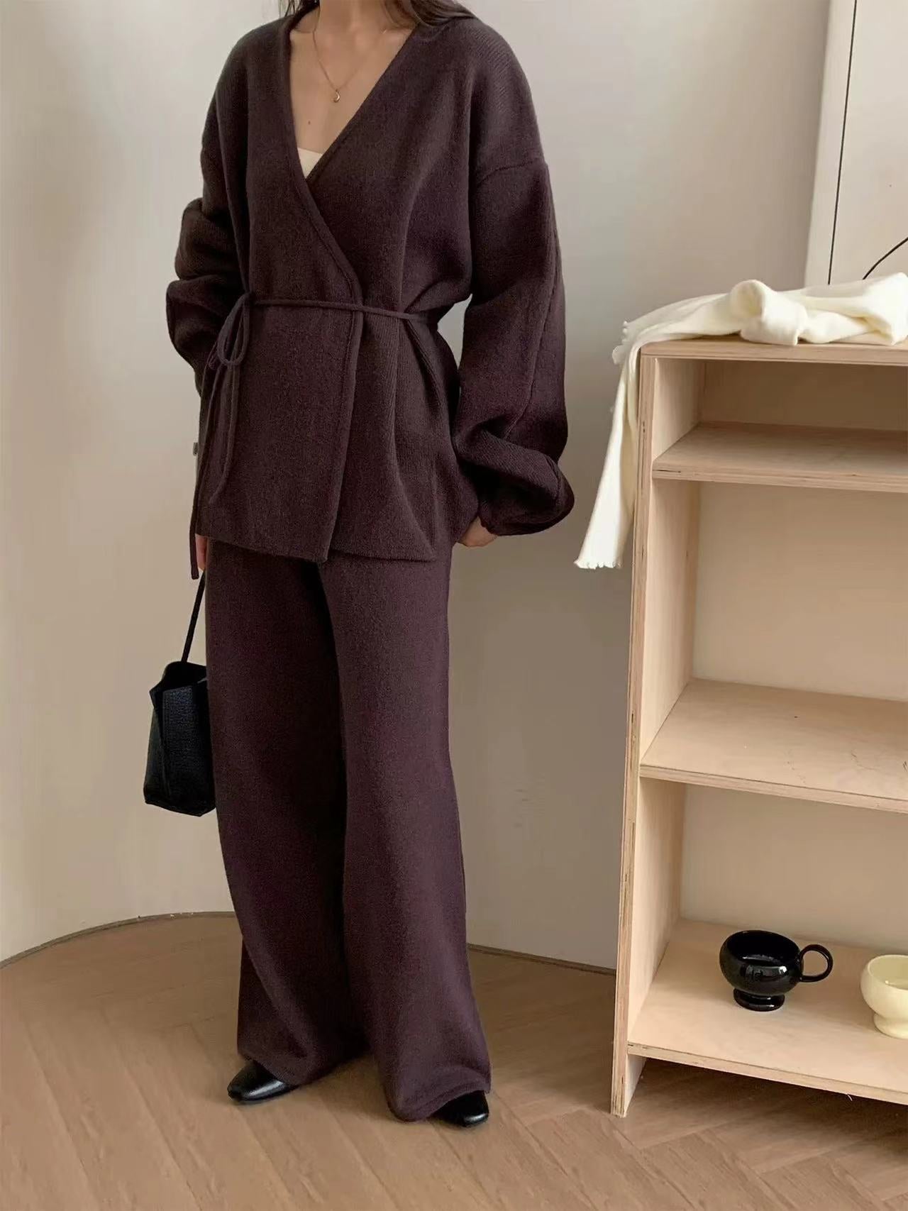 Elegant Fall Two-Piece Set: Knit Sweater & Casual Pants
