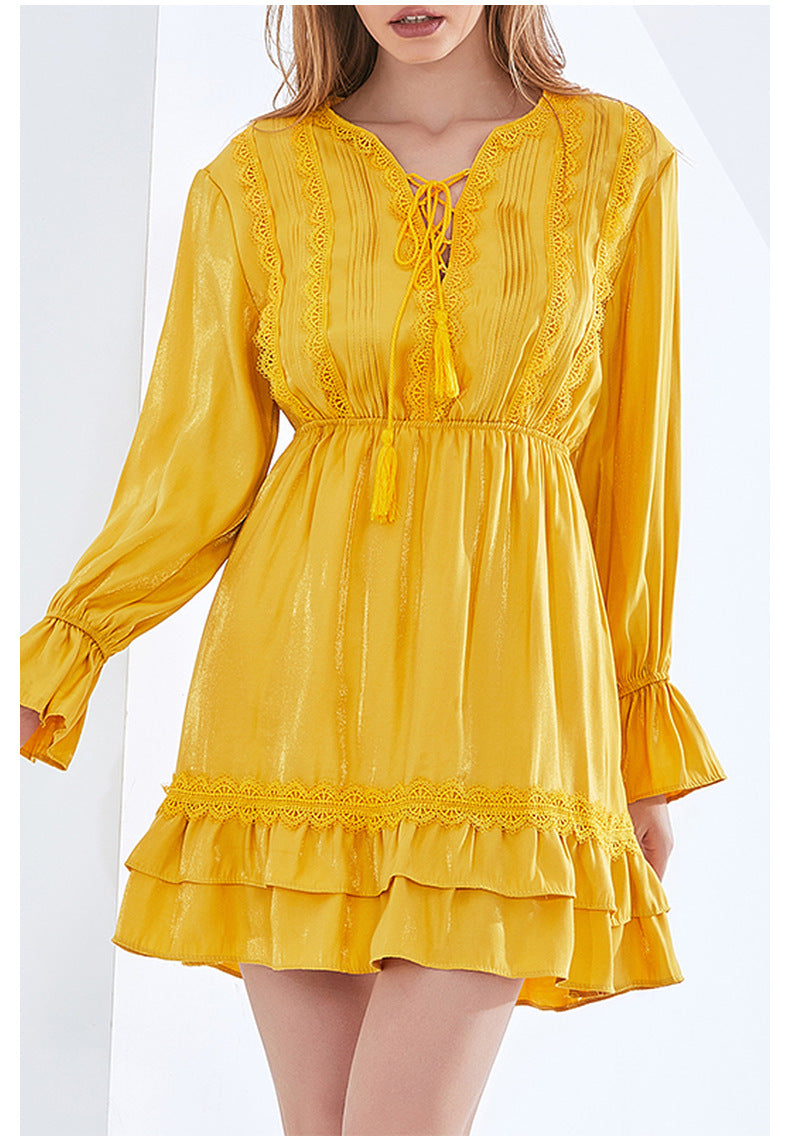 Retro V-Neck Tie-Waist Flare Sleeve Short Dress