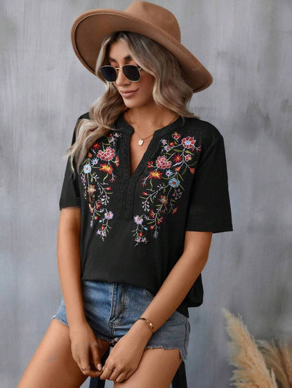Summer Fashion Embroidered Lace Trim Top – Elegant Floral Detailing