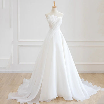 Off-the-Shoulder Mermaid Wedding Dress with Train