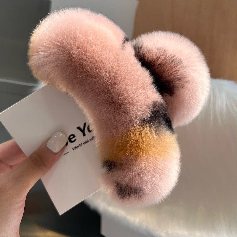 Trendy Large Furry Hair Claw Clip