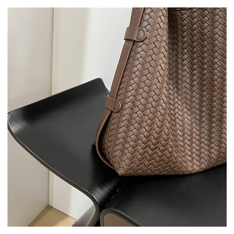 Large Capacity Single Shoulder Crossbody Woven Bag