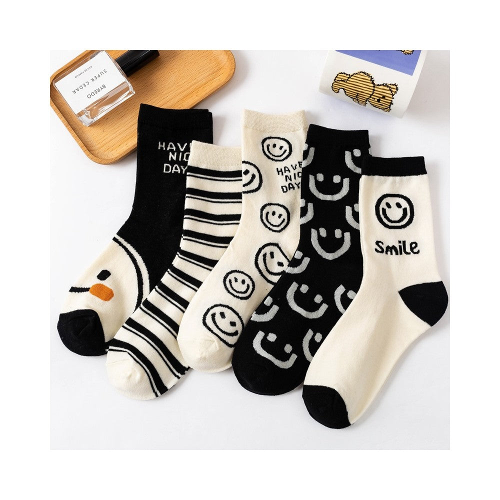 Cute Cartoon Smile Face  Medium Tube Cotton Socks
