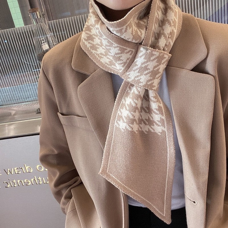 Stylish Knit Scarf With Floral Print