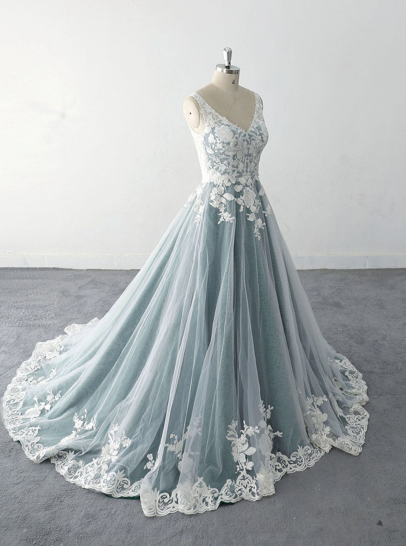 Ivory Lace Wedding Dress Dark Green Lined  Ball Gown Wedding Dresses