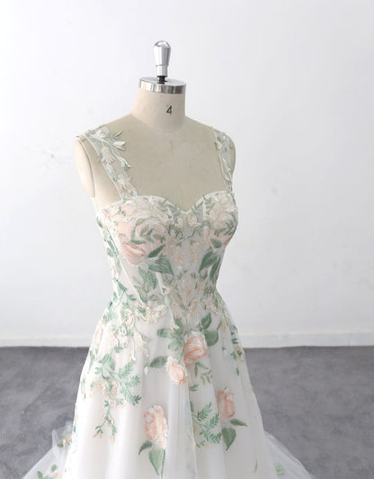Green Straps Forest Style Lace Wedding Dresses